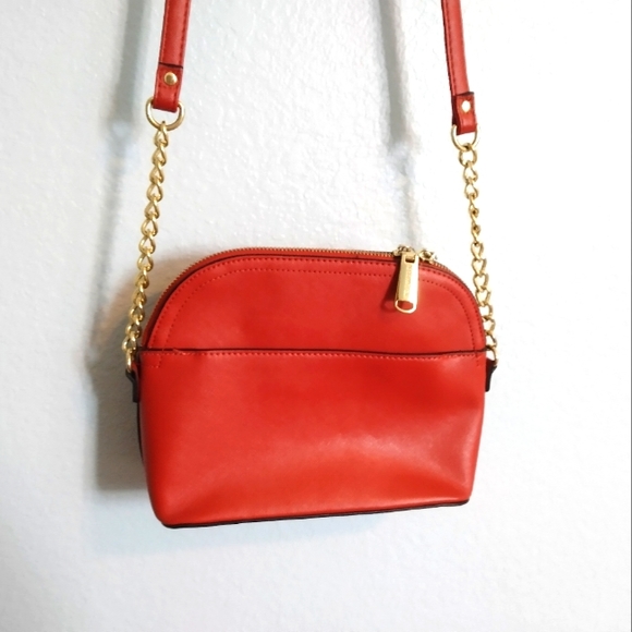 Steve Madden Faux Leather Crossbody Purse Bag Handbad with Gold Chain Strap - Picture 5 of 16